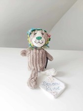 Peluche/Doudou Jelekros Lion Beige Crinière Bleu Vert Jaune 20cm - Les Déglingos