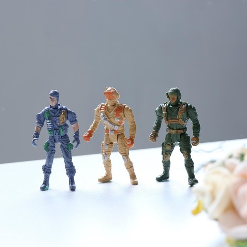 Plastique 9cm special - 9cm, force