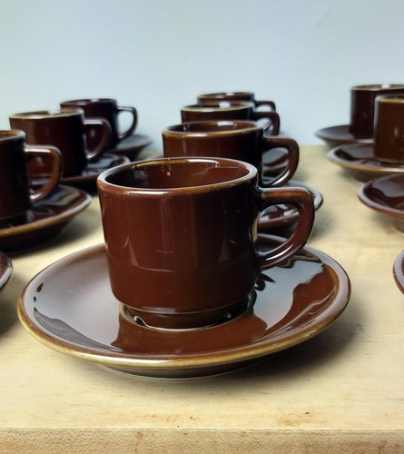 Lot tasses et - et, soucoupes