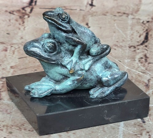 Sculpture grenouille en - sculpture,