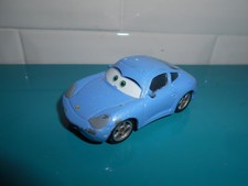 18.3.4.5 Sally porsche voiture métal Cars Disney Pixar