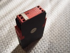 Relais sécurité TELEMECANIQUE PREVENTA XPS AL5110 SerieB