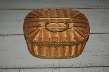 Ancienne boite en osier