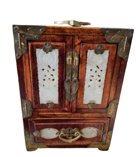 Petit meuble bijoux - petit, a