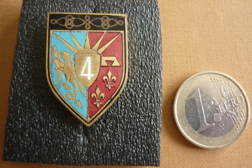 Insigne ancien 4éme - insigne,