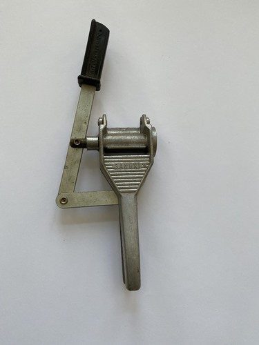 Ancienne boucheuse sambri - ancienne,