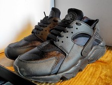 nike air Huarache noires taille 42 