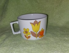 Grande tasse Berry haute porcelaine création Lourioux France