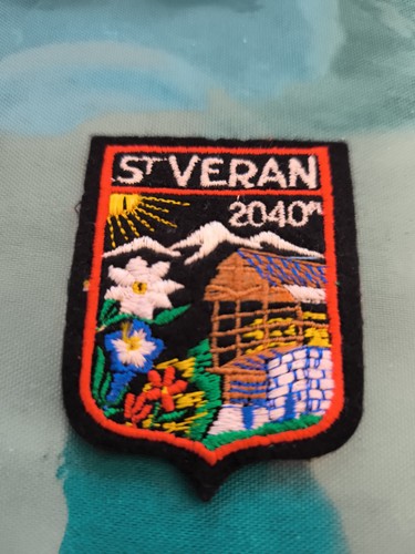 Ecusson brodé saint veran - brodé,