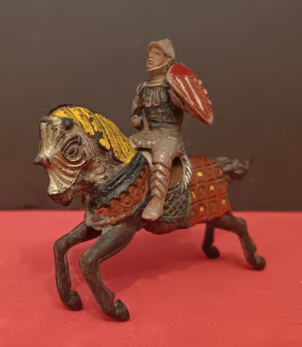 Ancienne figurine chevalier - figurine,