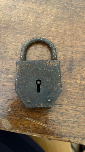 Cadenas ancien fer sans - cadenas,