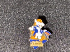 (K) PINS BADGE ENAMEL VINTAGE COLLECTION CHOCOLAT SUPER POULAIN