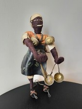 Jouet poupée ancien africain marchande vintage 1970 outils maigres faits main