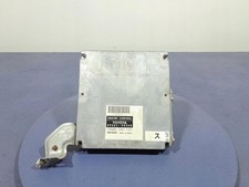 TOYOTA AVENSIS VERSO 01-03 2.0