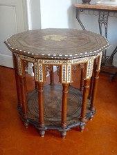 Guéridon orientaliste en