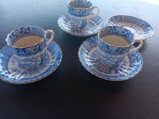 3 tasses 4 soucoupes anciennes