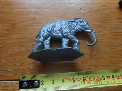 Elephant plomb avec couleur - elephant,