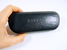 Etui à lunettes de soleil