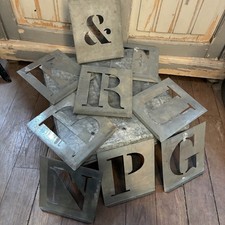  Lot lettres pochoirs