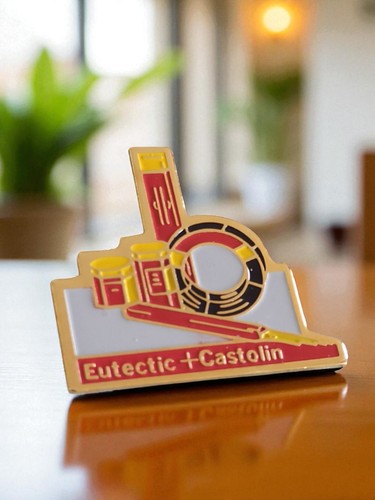 Pin publicitaire eutectic - pin's,