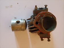 CYLINDRE PISTON . PEUGEOT
