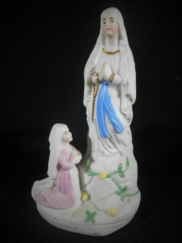 Superbe figurine biscuit - figurine, /