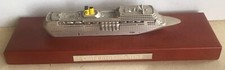 Costa Croisières Maquette bateau neoRomantica en métal argenté socle bois  I/A