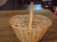 Ancien Petit Panier de Poupée