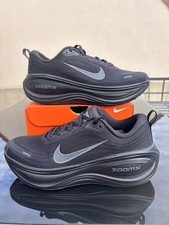 Vomero 18 Plus - Noir - 42,5 