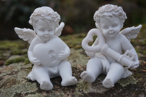 P889 891 2 figurines - 2,