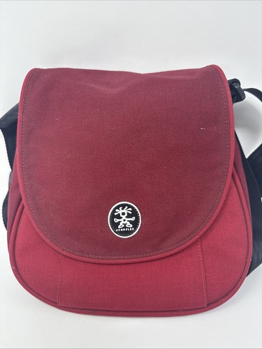 Crumpler aggott two tone red - two,