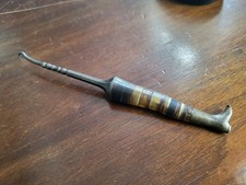 ancien tire-lacets pour bottines