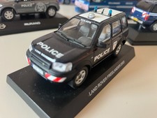 VEHICULE POLICE - LAND ROVER FREELANDER 2003  -1/43  - CREATION