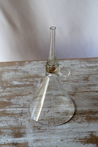 Grand entonnoir ancien verre