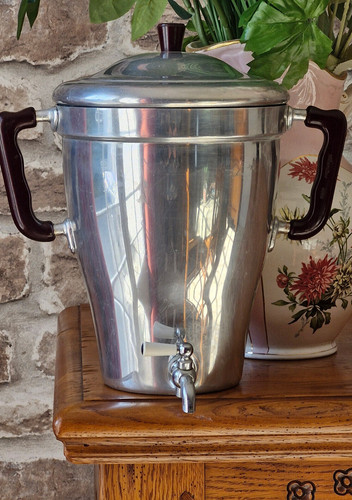 Cafetiere ancienne avec - ,