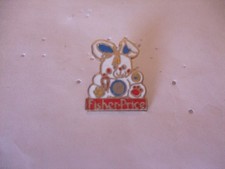 PINS   LAPIN  FISHER PRICE