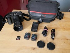Panasonic Lumix GX8 hybride micro 4/3 avec objectif 45-150mm 2 batteries