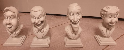 Figurine set sing busts - busts, /