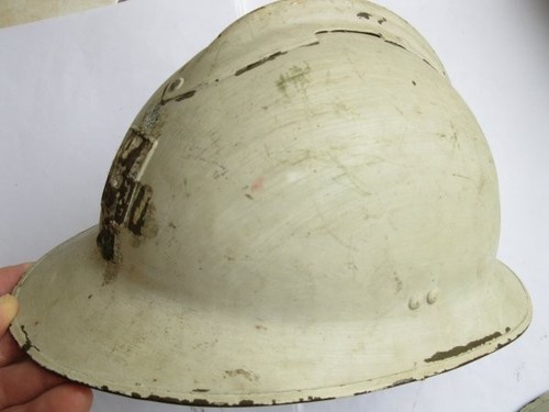 1944 casque adrian repeint - 1944-,