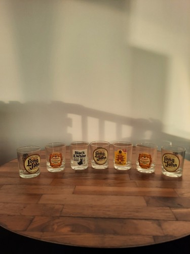 Lot verres à digestif - à,