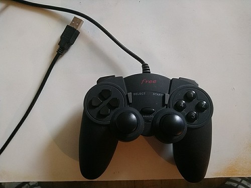 Manette jeux video free box - manette,