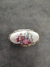 pilulier ancien en porcelaine