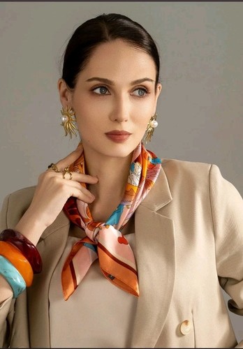 Foulard carré floral exotique - carré,