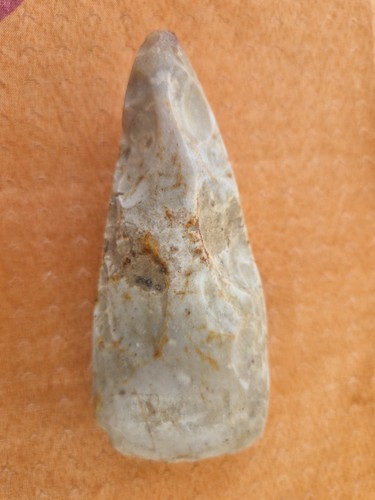 Prehistoire biface hache silex - prehistoire,