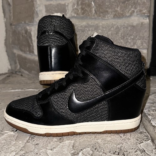 Near mint nike dunk sky - mint, hi-top