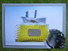 PUBLICITE CARTONNEE  Parfum