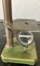 Ancien Microscope en fer et