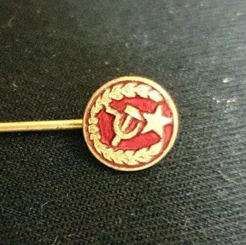 Epinglette parti communiste - epinglette, pc