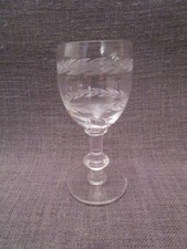 Verre a liqueur ancien en
