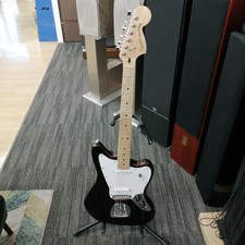 Guitare électrique SQUIER AFF